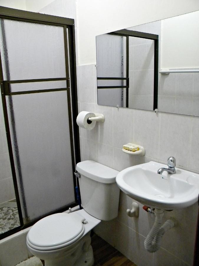 Casa Blanca Puerto Lopezアパートメント エクステリア 写真