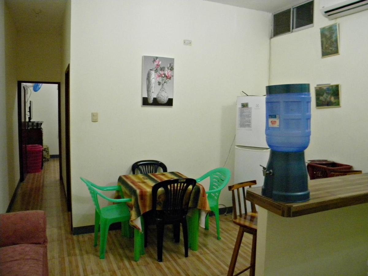 Casa Blanca Puerto Lopezアパートメント エクステリア 写真